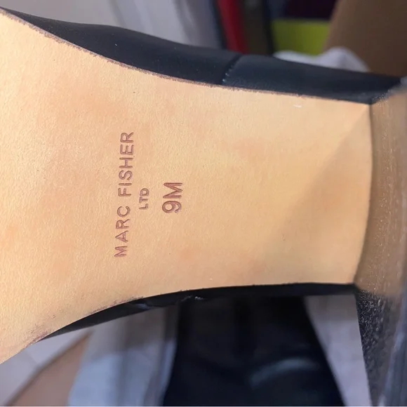 Marc Fisher Perina Knee High Black Leather Heeled Boots Size 9 - Picture 5 of 7